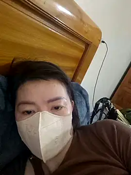 Snapshot of Susu204 chatting on 16, 12, 2024 Susu204 online show from 16, 12, 2024