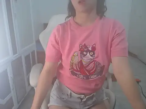 Snapshot of Susu204 chatting on 12, 2, 2025 Susu204 online show from 12, 2, 2025