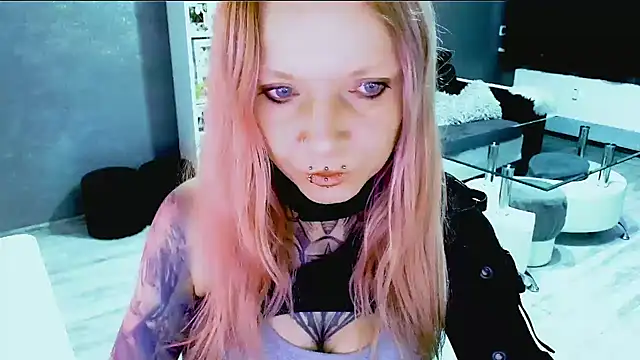 Snapshot of InesGold chatting on 9, 9, 2025 InesGold online show from 9, 9, 2025