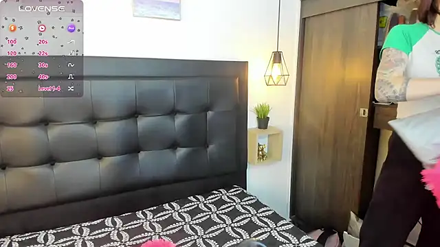 Snapshot of sweet_abby1 chatting on 17, 12, 2024 sweet abby1 online show from 17, 12, 2024