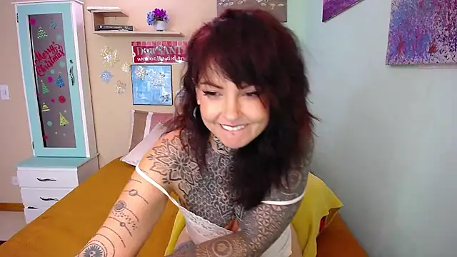 Snapshot of LolaRouse chatting on 26, 12, 2024 LolaRouse online show from 26, 12, 2024