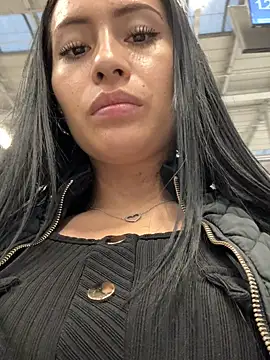 Snapshot of Sara_luna_ chatting on 1, 3, 2025 Sara luna  online show from 1, 3, 2025