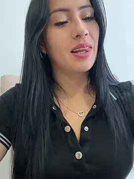 Snapshot of Sara_luna_ chatting on 16, 7, 2026 Sara luna online show from 16, 7, 2026