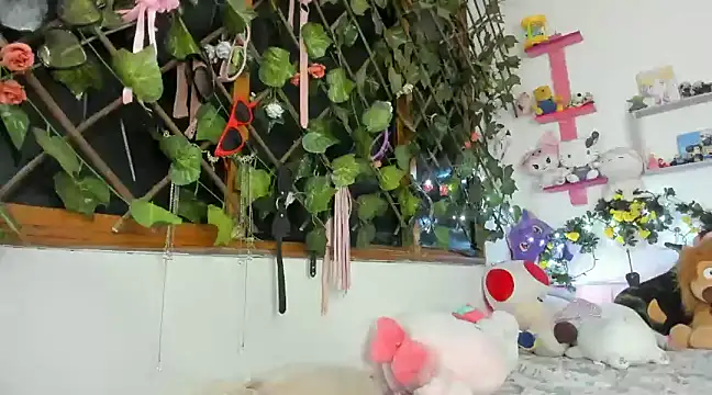 LunaDeCristall online show from 9, 12, 2024