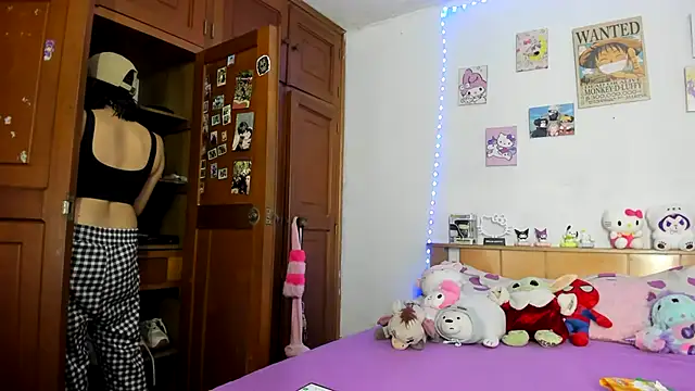 LunaDeCristall online show from 9, 9, 2025