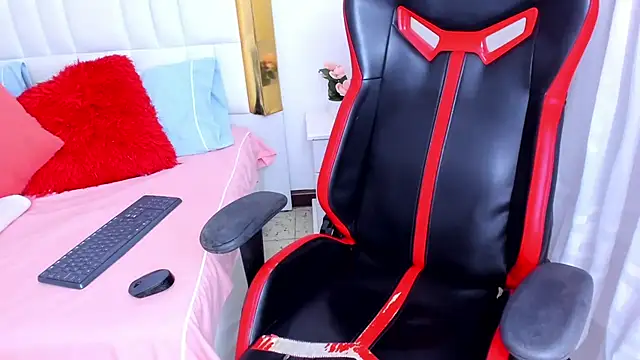 MadelineJackson online show from 23, 3, 2025