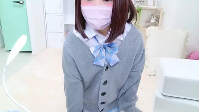 Snapshot of x-naru-x chatting on 15, 12, 2024 x-naru-x online show from 15, 12, 2024