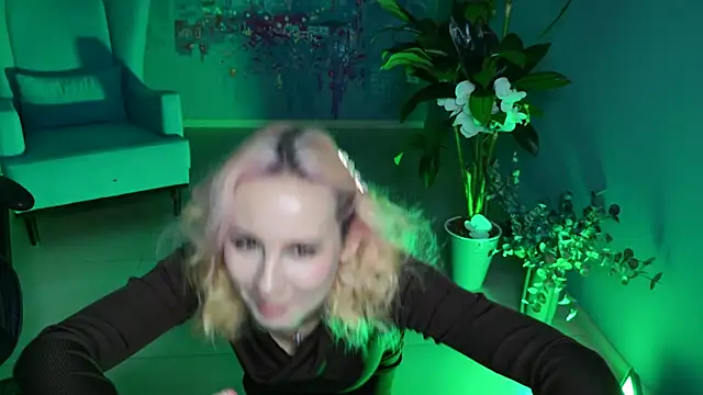 JasmineMilko online show from 13, 2, 2025