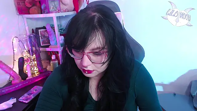Snapshot of LiloMoon69 chatting on 14, 12, 2024 LiloMoon69 online show from 14, 12, 2024