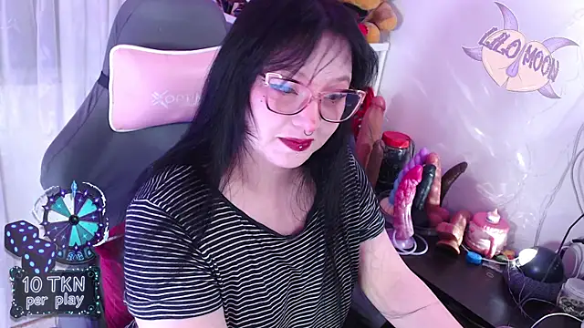 LiloMoon69 online show from 8, 1, 2026