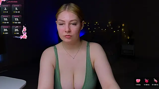 Snapshot of Catherine_River chatting on 3, 5, 2026 Catherine River online show from 3, 5, 2026