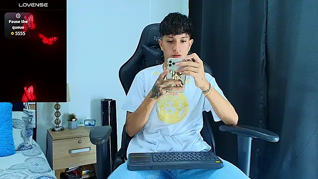 Snapshot of _CamiloBass chatting on 14, 6, 2026 CamiloBass online show from 14, 6, 2026