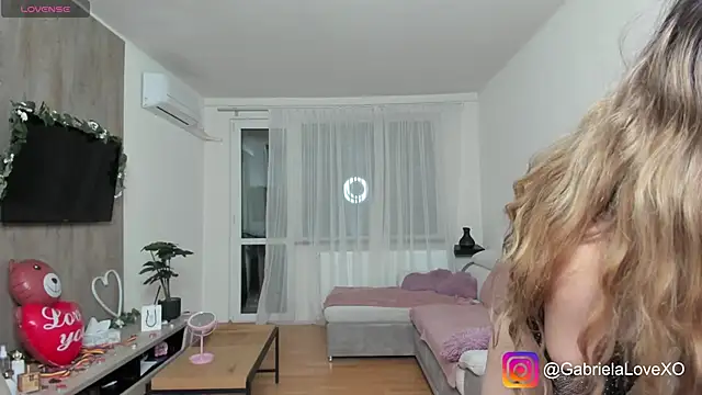 GabrielaLove  online show from 5, 3, 2025