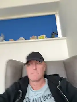 Snapshot of Cockhardhelp chatting on 4, 3, 2025 Cockhardhelp online show from 4, 3, 2025
