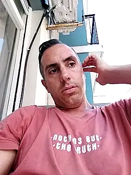 Snapshot of HELL_FIRE chatting on 7, 2, 2025 HELL FIRE online show from 7, 2, 2025