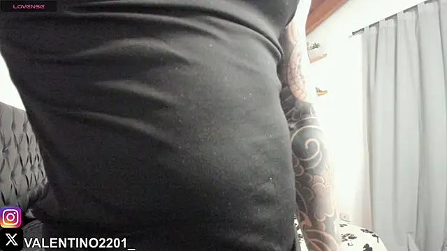 Valentino Xander online show from 18, 10, 2025