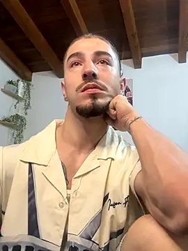 Valentino Xander online show from 14, 11, 2025