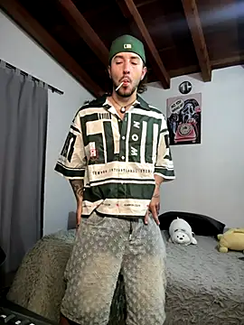 Valentino Xander online show from 3, 12, 2025