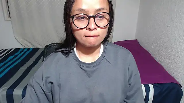 Snapshot of passion_sweet07 chatting on 19, 9, 2025 passion sweet07 online show from 19, 9, 2025