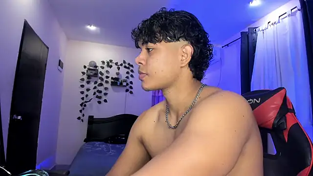 Snapshot of johan_beley_ chatting on 1, 2, 2026 johan beley online show from 1, 2, 2026