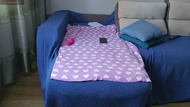 MilaaMilaa online show from 26, 2, 2025