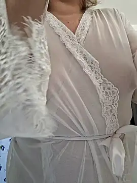 Snapshot of Mara-24 chatting on 2, 1, 2025 Mara-24 online show from 2, 1, 2025