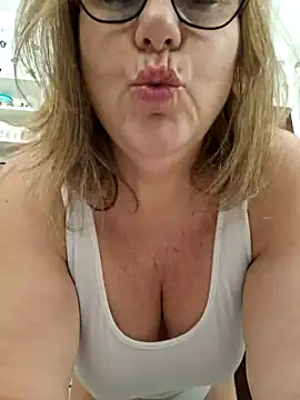 Snapshot of Mara-24 chatting on 18, 1, 2025 Mara-24 online show from 18, 1, 2025