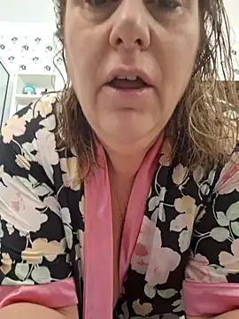 Snapshot of Mara-24 chatting on 8, 2, 2025 Mara-24 online show from 8, 2, 2025