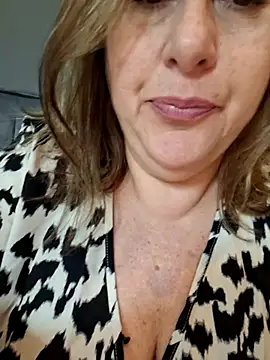 Snapshot of Mara-24 chatting on 1, 3, 2025 Mara-24 online show from 1, 3, 2025