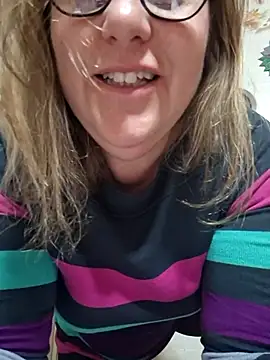 Snapshot of Mara-24 chatting on 2, 3, 2025 Mara-24 online show from 2, 3, 2025