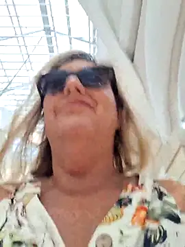 Snapshot of Mara-24 chatting on 11, 9, 2025 Mara-24 online show from 11, 9, 2025