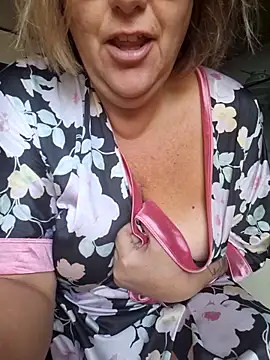 Snapshot of Mara-24 chatting on 6, 11, 2025 Mara-24 online show from 6, 11, 2025