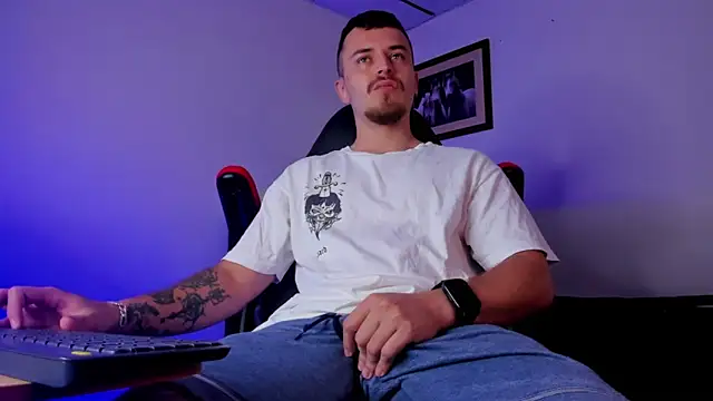 Snapshot of james_connor2 chatting on 26, 12, 2024 james connor2 online show from 26, 12, 2024