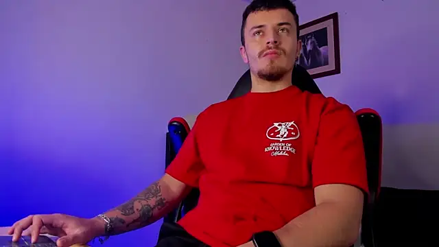 Snapshot of james_connor2 chatting on 18, 1, 2025 james connor2 online show from 18, 1, 2025