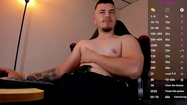 Snapshot of james_connor2 chatting on 13, 3, 2025 james connor2 online show from 13, 3, 2025