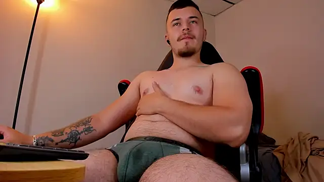 Snapshot of james_connor2 chatting on 14, 3, 2025 james connor2 online show from 14, 3, 2025