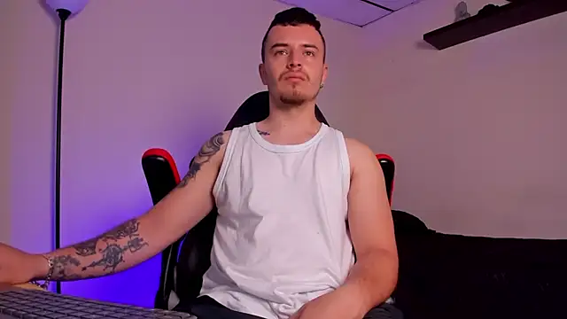 Snapshot of james_connor2 chatting on 2, 11, 2025 james connor2 online show from 2, 11, 2025