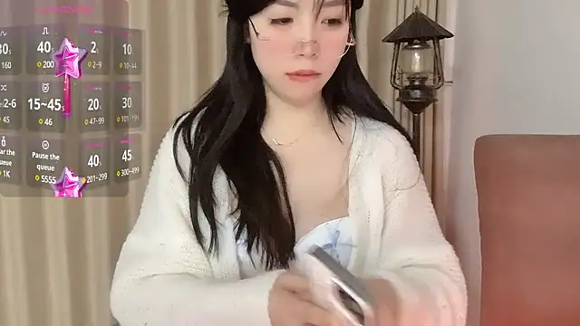 NickiBloom online show from 28, 12, 2024