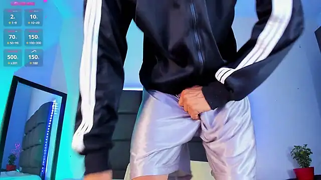 Snapshot of steven_hott8 chatting on 28, 2, 2025 steven hott8 online show from 28, 2, 2025