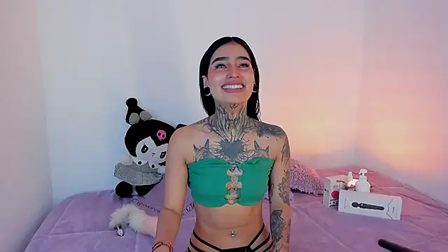 shadowcatt  online show from 12, 12, 2024