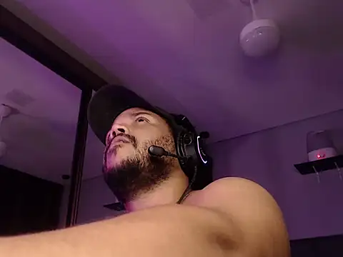 Snapshot of Ale_Mineiro chatting on 12, 3, 2026 Ale Mineiro online show from 12, 3, 2026