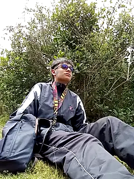 Snapshot of Cuervo_maniaco chatting on 8, 10, 2025 Cuervo maniaco online show from 8, 10, 2025