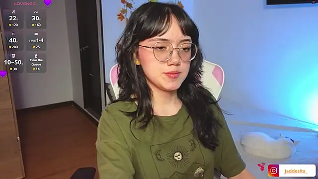 Snapshot of suzumi__ chatting on 23, 1, 2025 suzumi   online show from 23, 1, 2025
