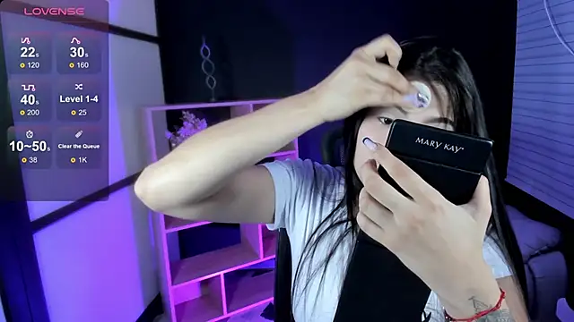 Snapshot of TifanyWhite_ chatting on 5, 12, 2024 TifanyWhite online show from 5, 12, 2024