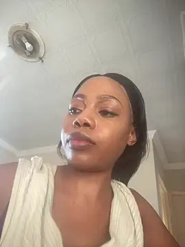 Snapshot of NAUGHTYSHALOTXX chatting on 16, 7, 2026 NAUGHTYSHALOTXX online show from 16, 7, 2026