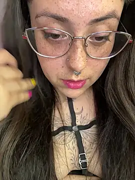 Mizztikaa online show from 1, 2, 2025