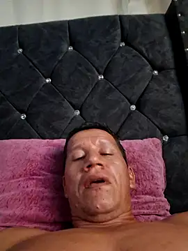 Snapshot of leoytessa_10 chatting on 9, 10, 2025 leoytessa 10 online show from 9, 10, 2025