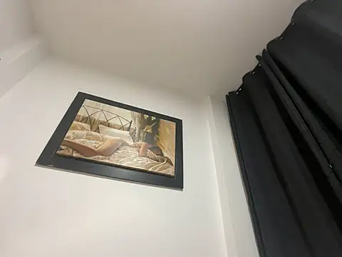 Candy sexyy online show from 5, 1, 2025