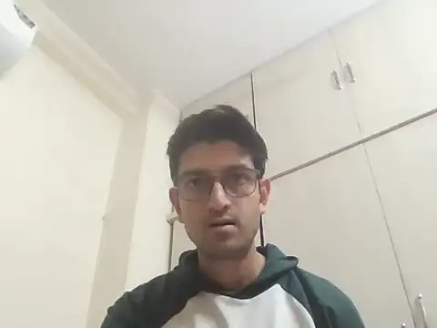 Snapshot of arjun_077 chatting on 21, 11, 2025 arjun 077 online show from 21, 11, 2025