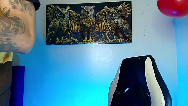 Damian latinxxx online show from 15, 2, 2025